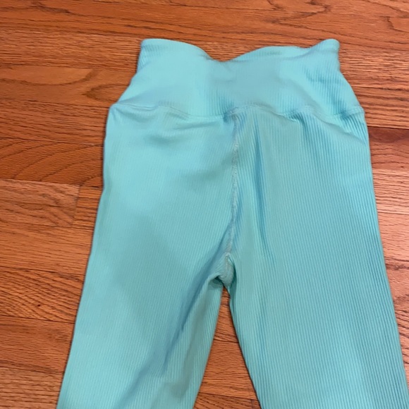 Year of Ours Mint Ribbed Leggings - Picture 10 of 11